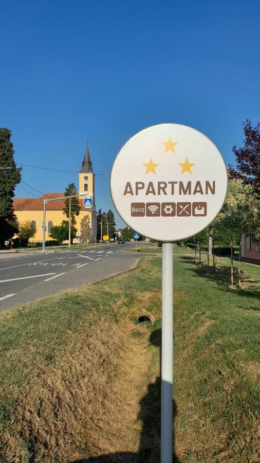 Kod Kraljevih *